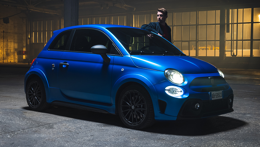 abarth-595-competizione-overview-gallery-full-image-T-02-T-880x500.jpg