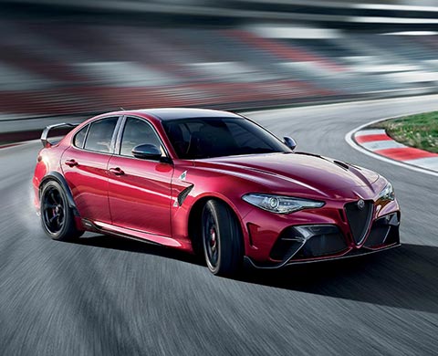 Alfaromeo_Giulia_GTA_gallery_Exterior_mobile_480x390.jpg