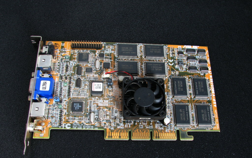 asus_v3800_ultra_deluxe.JPG