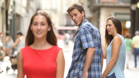 distracted-boyfriend-meme-original.jpg