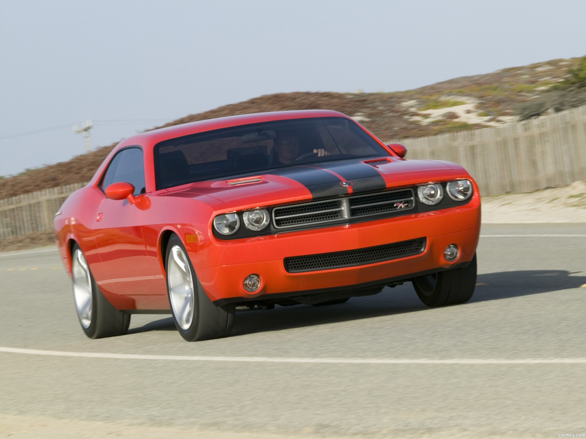 dodge_challenger-concept_r6.jpg