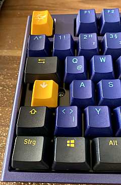 Ducky_CapsLock_Keycap.jpg