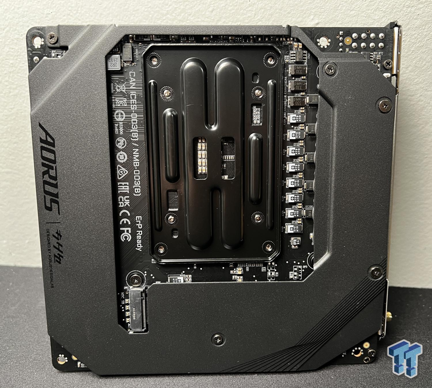 Gigabyte ASrock.jpg