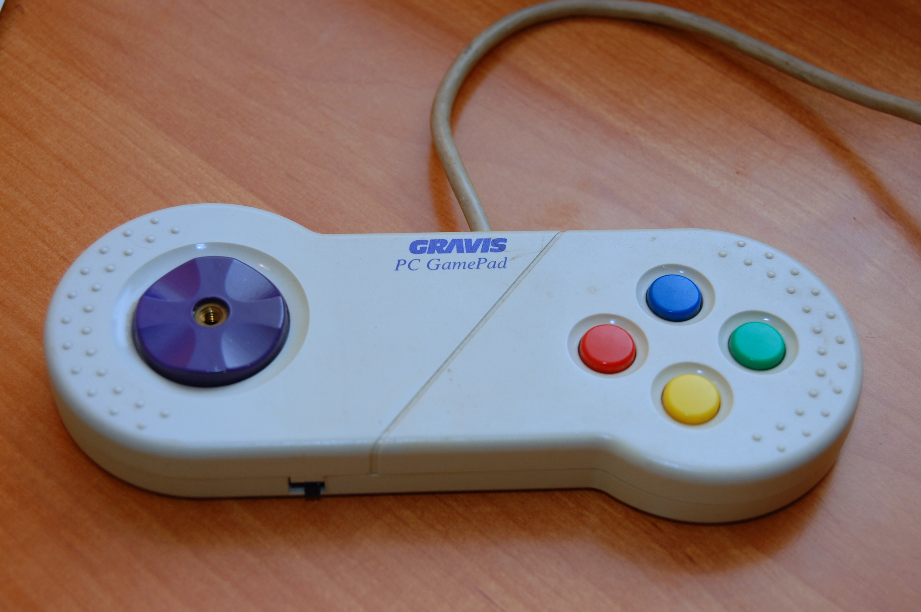 Gravis Gamepad.jpg