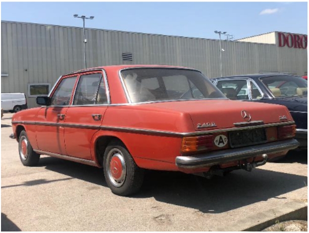 Mercedes-Benz 240 D 3.0.jpg