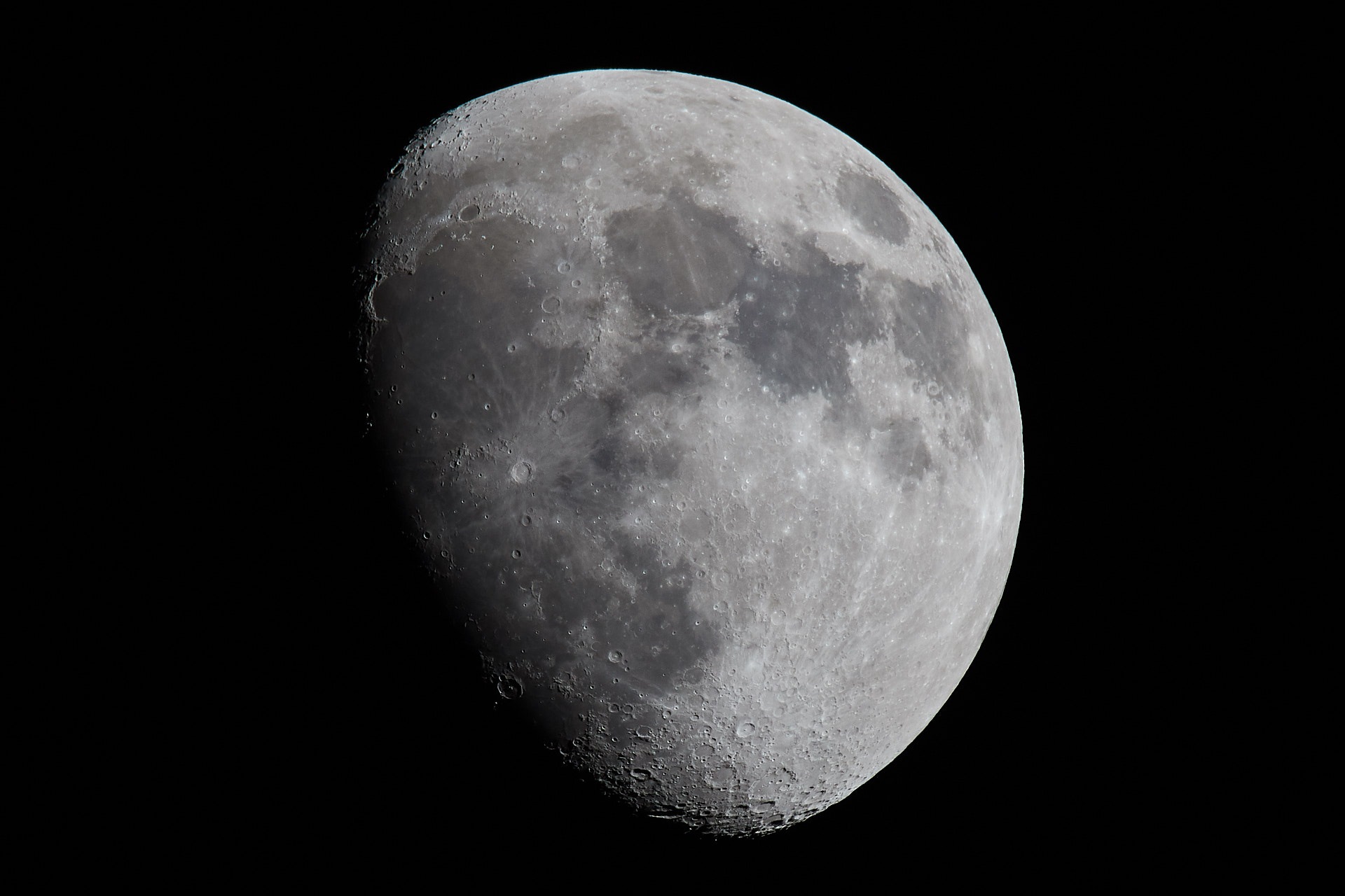 mond_600mm+1.4TC.jpg