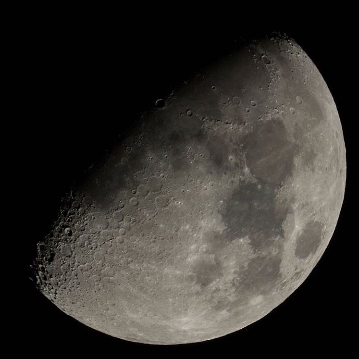 moon2.JPG