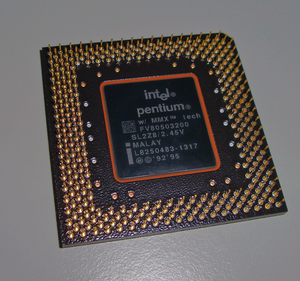 Pentium MMX 200 002.JPG