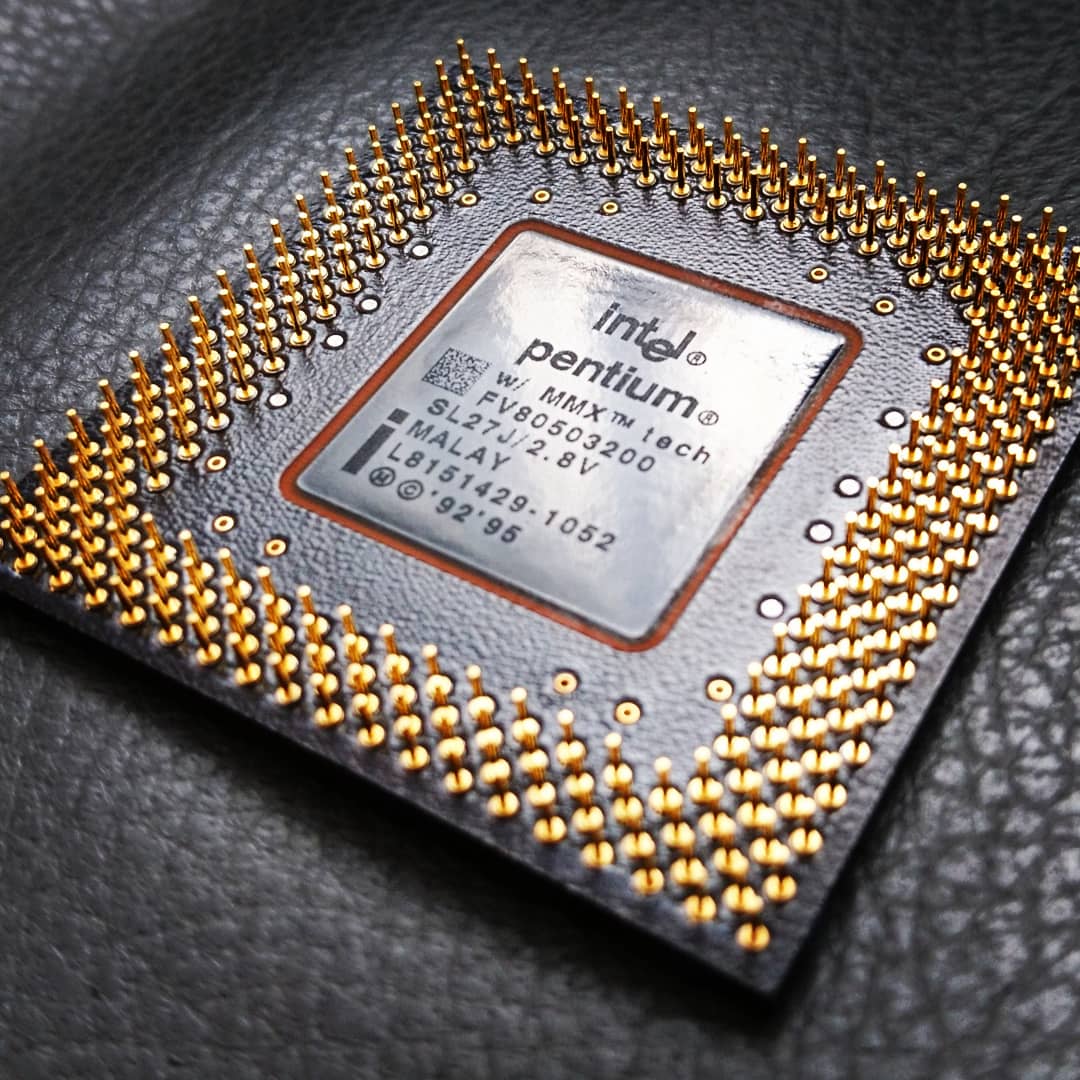 Pentium MMX 200.jpg