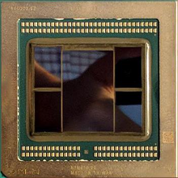 Radeon7-Vega20-Chip-Closeup.jpg