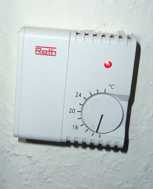 Raumthermostat.jpg