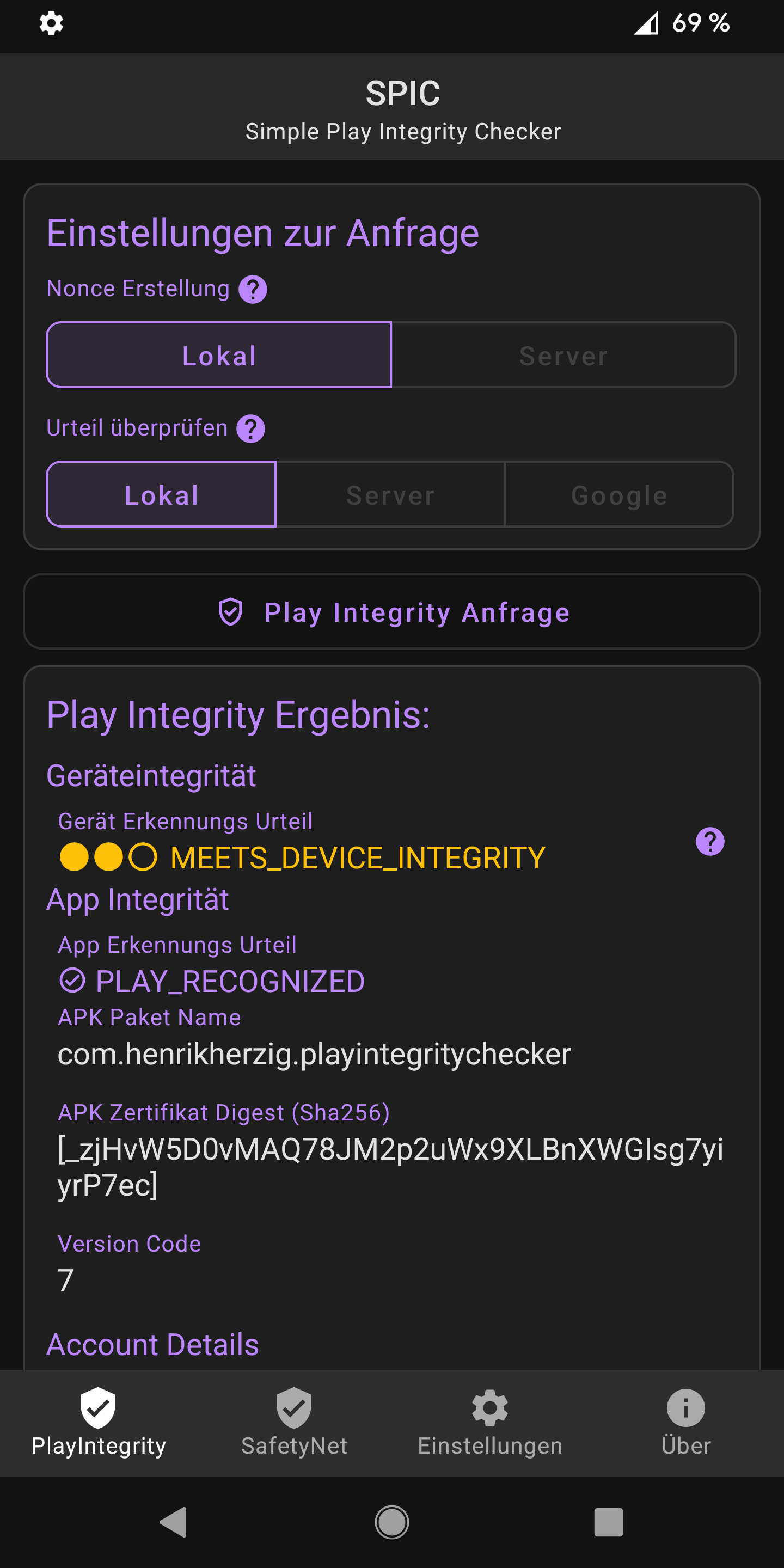 Screenshot_20240518-212214_Simple Play Integrity Checker.png