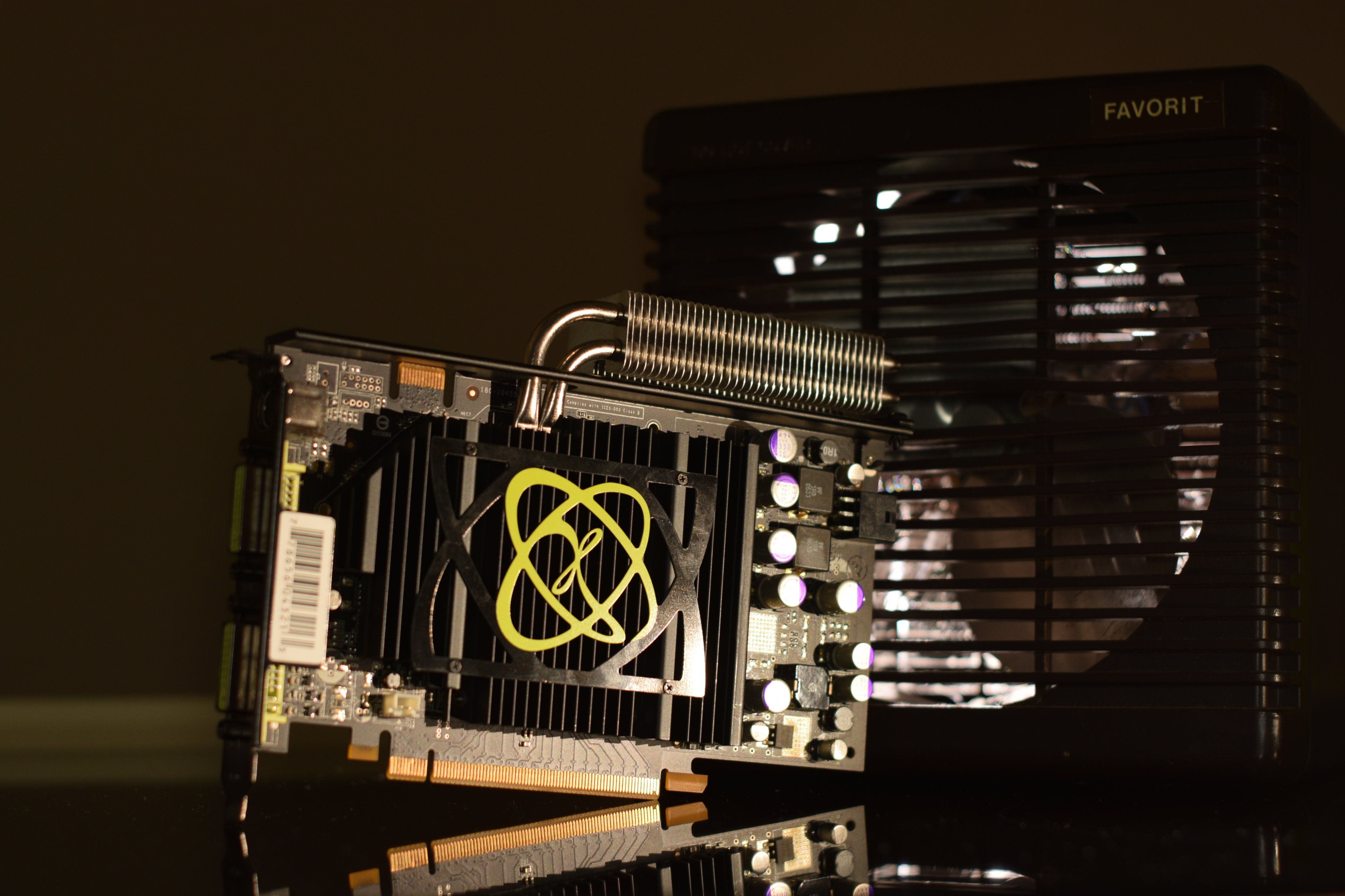 XFX Geforce 7950 GT (2).JPG