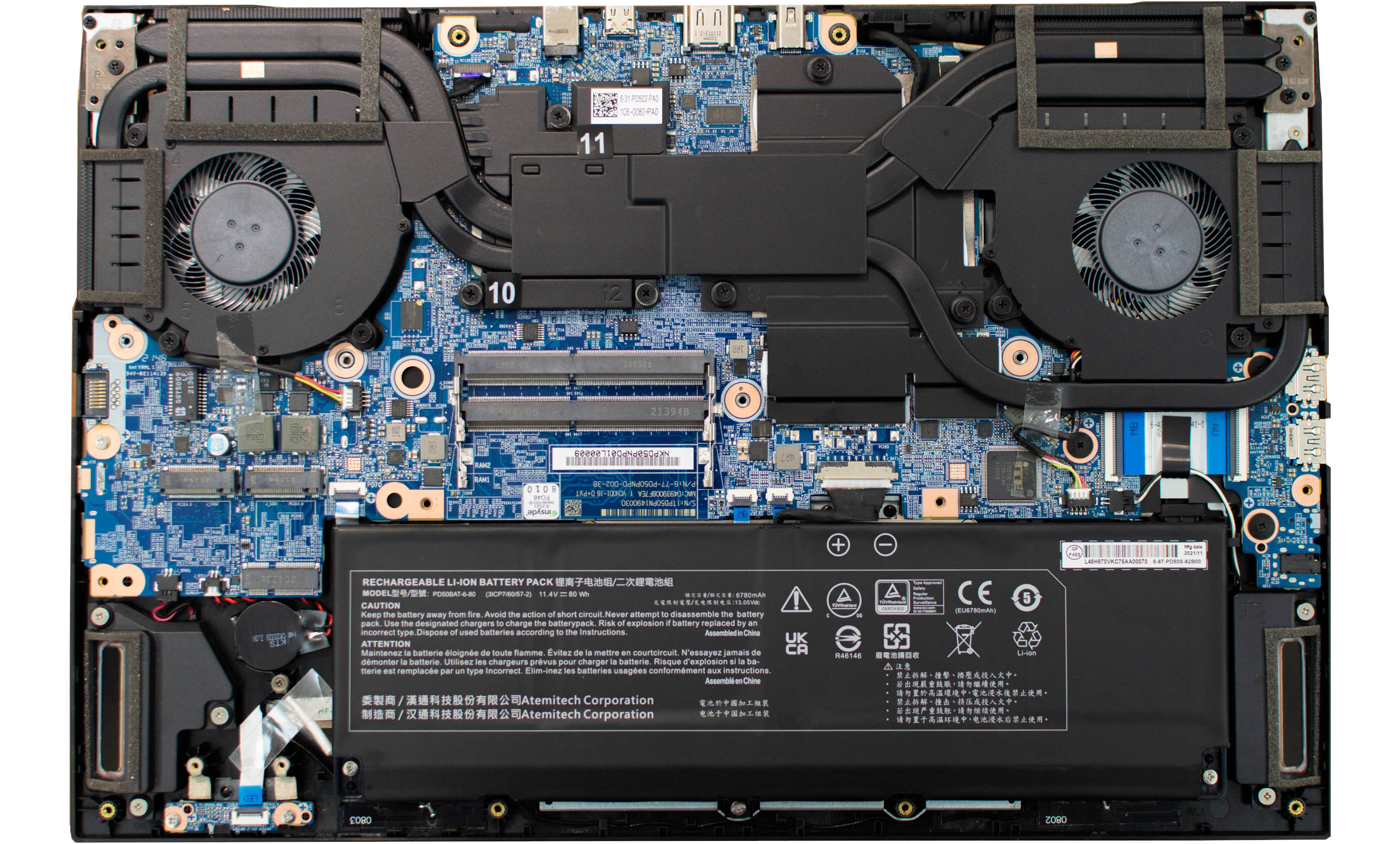 xmg-pro-e22_inside_to-scale_pro15_3060_wbg.jpg